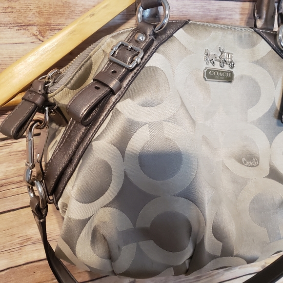 COACH Madison Sophia Dotted OP Art Silver Satchel - Picture 3 of 11